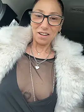 eddivad6974 online show from January 17, 2026, 10:08 am