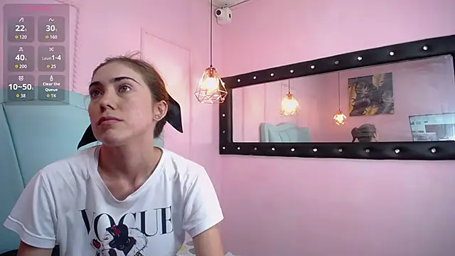 danna7cute online show from November 8, 2025, 8:56 pm