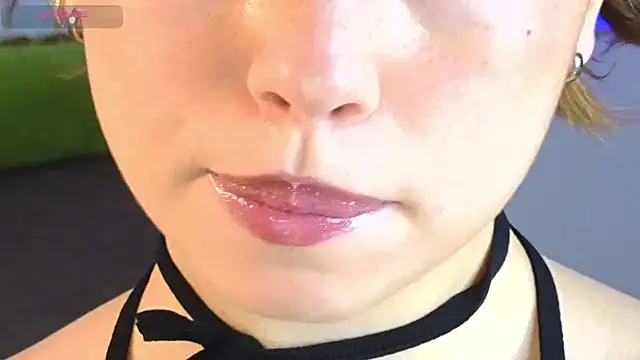 Snapshot of Hanny_babyy chatting on September 27, 2025, 10:38 pm Hanny babyy online show from September 27, 2025, 10:38 pm