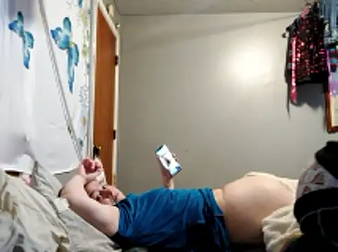 Snapshot of Dick2long87 chatting on March 8, 2026, 4:05 am Dick2long87 online show from March 8, 2026, 4:05 am