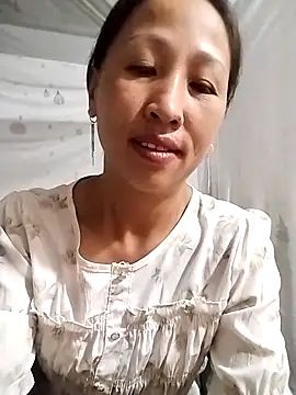 Snapshot of cute_love00 chatting on October 31, 2025, 9:22 pm cute love00 online show from October 31, 2025, 9:22 pm