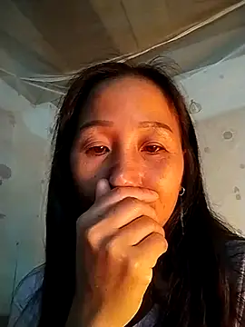 Snapshot of cute_love00 chatting on November 13, 2025, 10:24 pm cute love00 online show from November 13, 2025, 10:24 pm