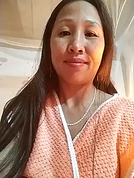 Snapshot of cute_love00 chatting on November 23, 2025, 2:27 pm cute love00 online show from November 23, 2025, 2:27 pm