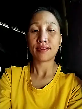 Snapshot of cute_love00 chatting on November 7, 2025, 3:55 am cute love00 online show from November 7, 2025, 3:55 am