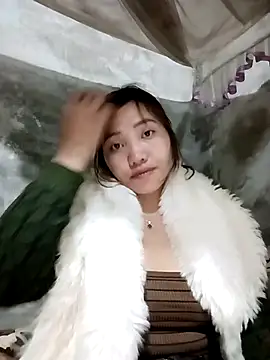 Snapshot of adbosa_00 chatting on December 1, 2025, 3:29 am adbosa 00 online show from December 1, 2025, 3:29 am