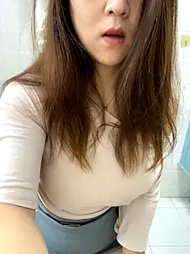 jiajia1060 online show from September 23, 2025, 12:50 am