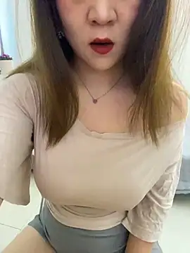 jiajia1060 online show from November 20, 2025, 12:22 am