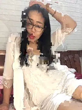 Vitamin sexy online show from November 19, 2025, 2:39 pm