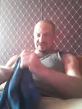  NEREZA  online show from September 14, 2025, 4:07 pm