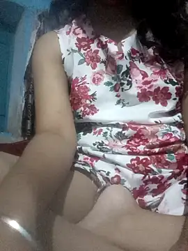 Cute radhaaa online show from October 16, 2025, 4:37 pm