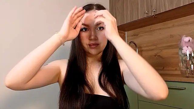 Snapshot of LexeeLuv chatting on November 6, 2025, 3:43 am LexeeLuv online show from November 6, 2025, 3:43 am