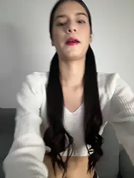 Snapshot of giasteele chatting on October 3, 2025, 2:48 am giasteele online show from October 3, 2025, 2:48 am