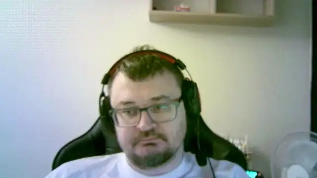 Snapshot of SirAbuser chatting on November 25, 2025, 6:36 am SirAbuser online show from November 25, 2025, 6:36 am