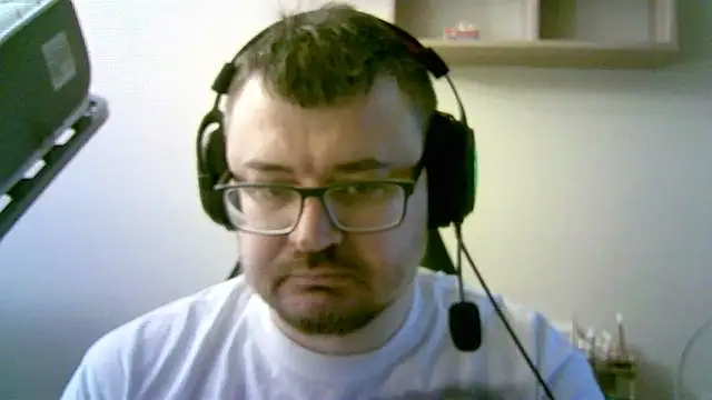 Snapshot of SirAbuser chatting on November 13, 2025, 6:39 am SirAbuser online show from November 13, 2025, 6:39 am