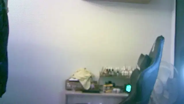 Snapshot of SirAbuser chatting on October 30, 2025, 7:06 am SirAbuser online show from October 30, 2025, 7:06 am