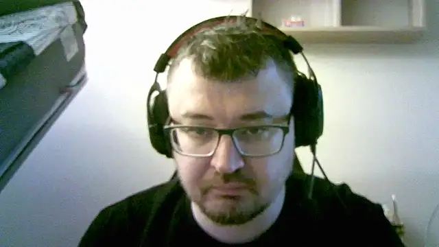 Snapshot of SirAbuser chatting on November 11, 2025, 6:19 am SirAbuser online show from November 11, 2025, 6:19 am