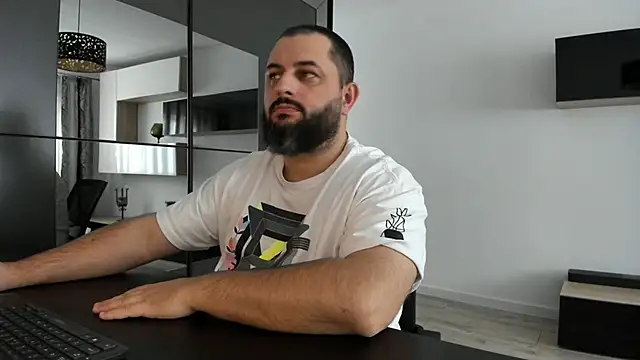 DravenPeak online show from October 1, 2025, 1:04 pm