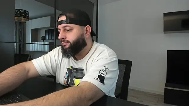 Snapshot of DravenPeak chatting on January 10, 2026, 12:44 pm DravenPeak online show from January 10, 2026, 12:44 pm