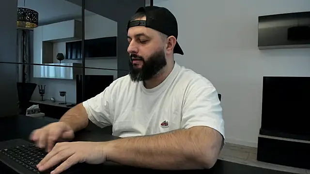 Snapshot of DravenPeak chatting on February 17, 2026, 1:30 pm DravenPeak online show from February 17, 2026, 1:30 pm