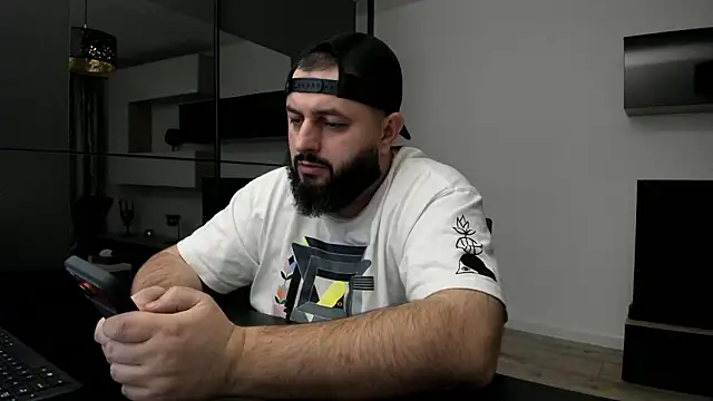 Snapshot of DravenPeak chatting on February 3, 2026, 7:41 pm DravenPeak online show from February 3, 2026, 7:41 pm