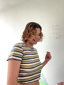 skay sexart online show from October 1, 2025, 8:13 pm