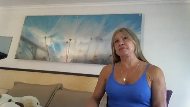 Mirianzapata 1 online show from April 21, 2026, 8:37 pm