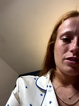 Snapshot of Poppy_frankie chatting on September 10, 2025, 11:15 pm Poppy frankie online show from September 10, 2025, 11:15 pm