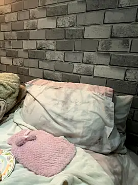 Snapshot of Poppy_frankie chatting on November 7, 2025, 11:30 pm Poppy frankie online show from November 7, 2025, 11:30 pm