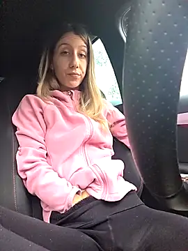 Snapshot of PetiteSecrets chatting on December 16, 2025, 3:49 pm PetiteSecrets online show from December 16, 2025, 3:49 pm