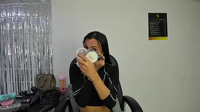 Aisha hotts777 online show from May 18, 2026, 8:57 pm