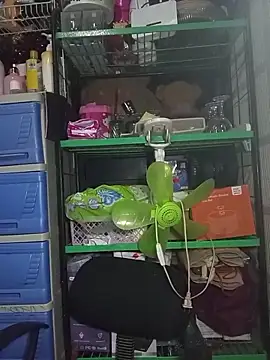 Snapshot of oceanlover23 chatting on November 15, 2025, 9:41 pm oceanlover23 online show from November 15, 2025, 9:41 pm