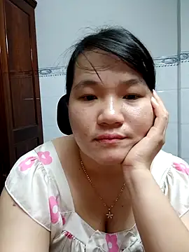  Babyrose  online show from September 24, 2025, 6:03 pm