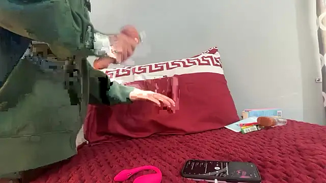 Snapshot of Liaprettygirl chatting on May 6, 2026, 5:28 pm Liaprettygirl online show from May 6, 2026, 5:28 pm