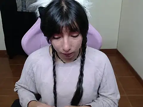 ScarlettShirahoshi online show from November 27, 2025, 6:30 pm