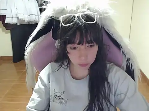 ScarlettShirahoshi online show from January 10, 2026, 9:10 pm