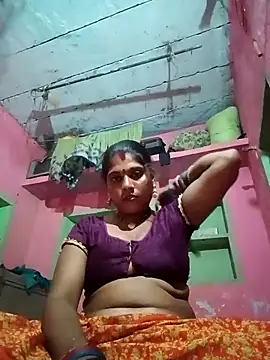 Snapshot of sanjna_sharmaa chatting on September 25, 2025, 3:18 pm sanjna sharmaa online show from September 25, 2025, 3:18 pm