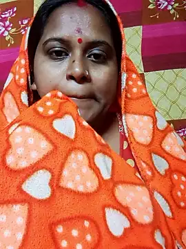 Hot-Show2 online show from January 8, 2026, 1:50 pm