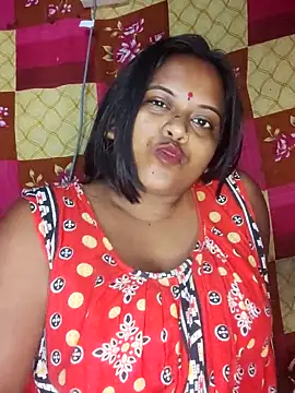 Snapshot of Hot-Show2 chatting on September 28, 2025, 12:39 am Hot-Show2 online show from September 28, 2025, 12:39 am