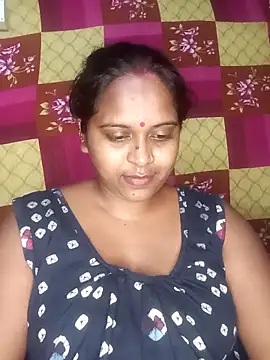 Hot-Show2 online show from April 13, 2026, 2:21 pm