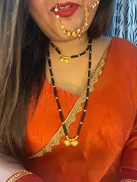 Snapshot of indian-hotmilfs chatting on October 10, 2025, 1:23 pm indian-hotmilfs online show from October 10, 2025, 1:23 pm