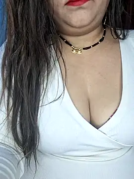 Snapshot of indian-hotmilfs chatting on November 10, 2025, 10:59 pm indian-hotmilfs online show from November 10, 2025, 10:59 pm