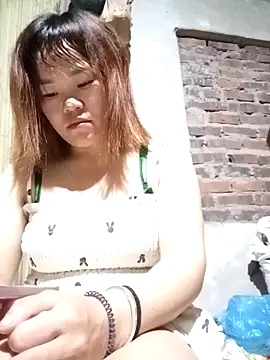 sukabae00 online show from May 7, 2026, 1:25 pm