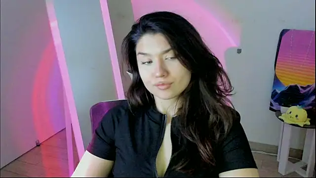 Snapshot of Sandra_Curly chatting on December 15, 2025, 7:31 pm Sandra Curly online show from December 15, 2025, 7:31 pm