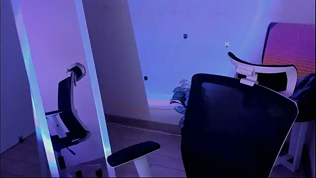 Snapshot of Sandra_Curly chatting on December 13, 2025, 8:04 pm Sandra Curly online show from December 13, 2025, 8:04 pm