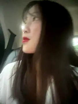 littleqiu online show from October 1, 2025, 9:25 am