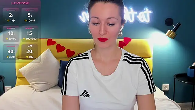 Joan Nelson online show from February 16, 2026, 1:26 am