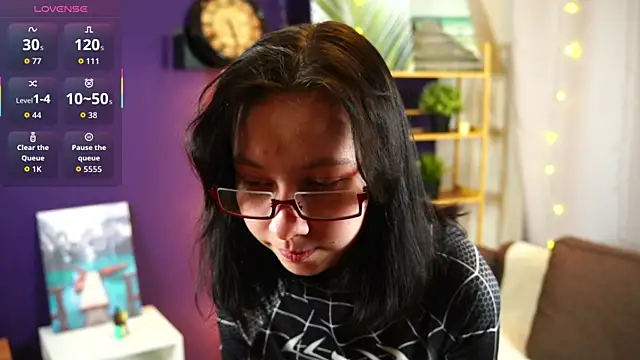 Snapshot of SuzanneHowse chatting on February 18, 2026, 4:25 pm SuzanneHowse online show from February 18, 2026, 4:25 pm