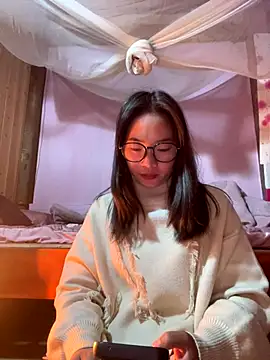 Snapshot of AAANINE22 chatting on November 3, 2025, 5:45 am AAANINE22 online show from November 3, 2025, 5:45 am