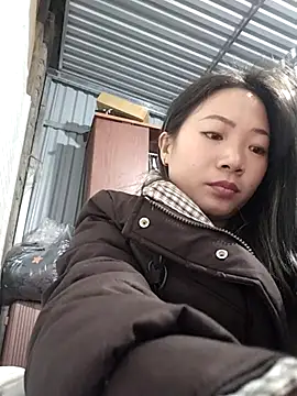 Snapshot of AAANINE22 chatting on November 18, 2025, 1:32 am AAANINE22 online show from November 18, 2025, 1:32 am