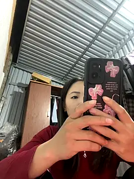 Snapshot of AAANINE22 chatting on November 17, 2025, 9:35 am AAANINE22 online show from November 17, 2025, 9:35 am